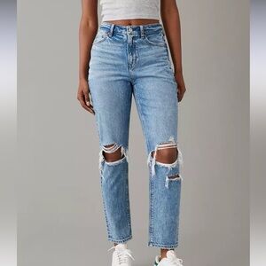 american eagle strigid ripped mom jeans
